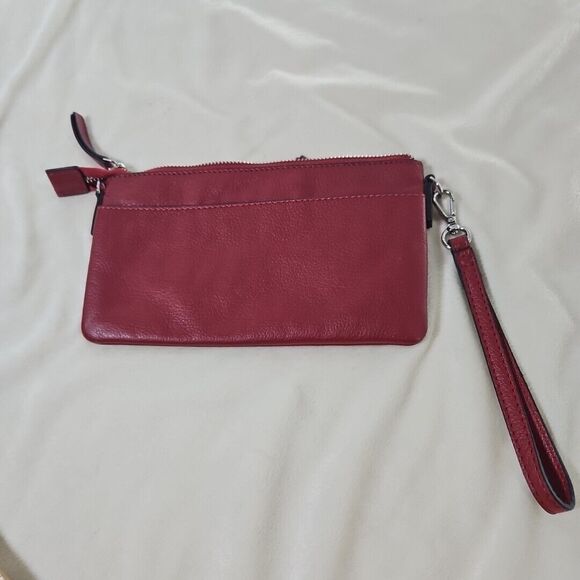 Andrew Marc /Marc New York Genuine Pebbled Leather Red Wristlet GUC no strap - Picture 2 of 10